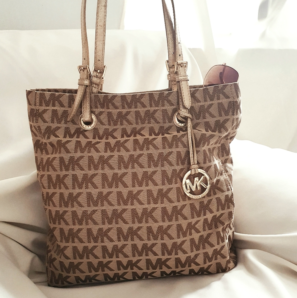 Michael Kors Large Signature Jacquard Tote Gold